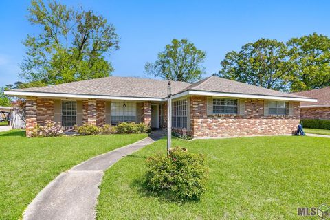 Photo of 12651 Parnell Ave Ave, Baton Rouge, LA 70815 (MLS # BR2026004996)