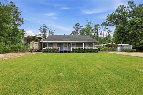 Photo of 40271 Pumpkin Center Road Rd, Hammond, LA 70403 (MLS # NO2557171)