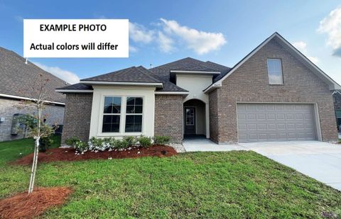 Photo of 289 Kings Wood Avenue, Thibodaux, LA 70301 (MLS # BY2026007167)
