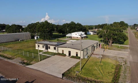 Photo of 3604 Commercial Drive, New Iberia, LA 70560 (MLS # 2600008160)