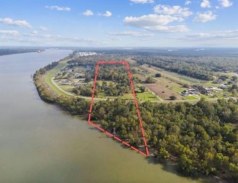 Photo of 3019 English Turn Road, Braithwaite, LA 70040 (MLS # NO2556106)