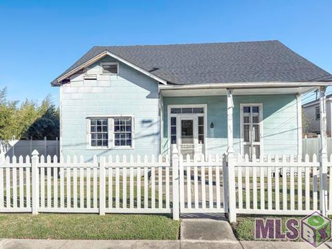 Photo of 317 Canal St St, Houma, LA 70360 (MLS # BY2026002011)