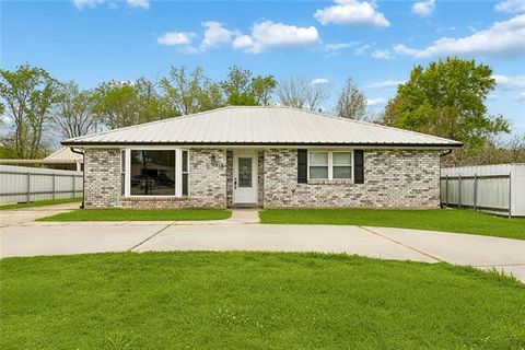 Photo of 1912 Russell Place, St. Bernard, LA 70085 (MLS # NO2548115)