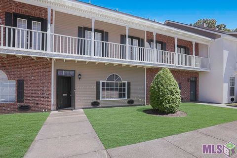 Photo of 2128 Cypress Hall Alley Aly, Baton Rouge, LA 70820 (MLS # BR2026006448)