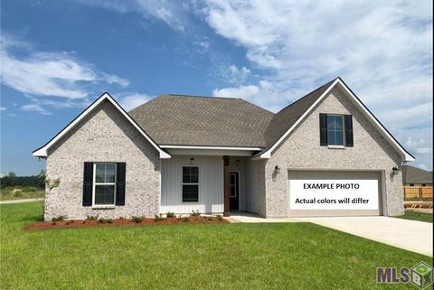 Photo of 46056 Dover Dr, Hammond, LA 70401 (MLS # NO2026006763)