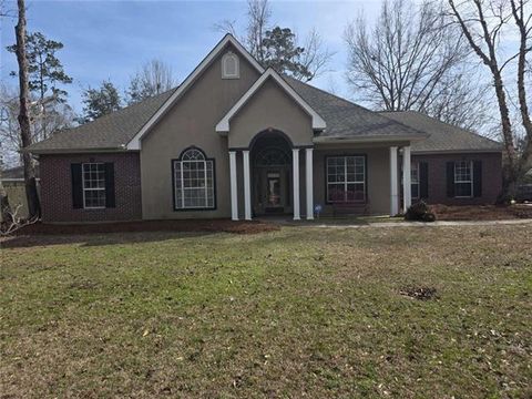Photo of 2075 White Myrtle Drive Dr, Madisonville, LA 70447 (MLS # NO2541232)