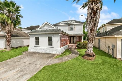 Photo of 13700 N Cavelier Drive Dr, New Orleans, LA 70129 (MLS # NO2552559)