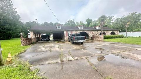 Photo of 910 Highway 1194 Highway, Marksville, LA 71351 (MLS # CN2561349)