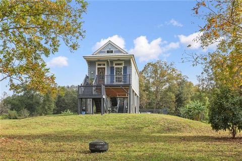 Photo of 3019 English Turn Road, Braithwaite, LA 70040 (MLS # NO2556108)