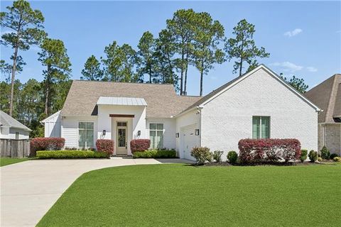 Photo of 224 Chateau Papillon Drive, Mandeville, LA 70471 (MLS # NO2547804)