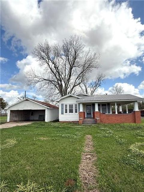 Photo of 121 Front Street, Cottonport, LA 71327 (MLS # CN2547711)