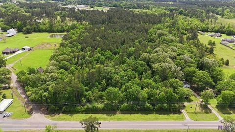 Photo of TBD Hwy 190, Livingston, LA 70754 (MLS # BR2026006156)