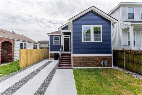 Photo of 4603 New Orleans Street St, New Orleans, LA 70122 (MLS # NO2567671)
