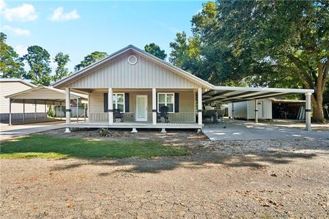 Photo of 22259 Chinquapin Avenue Ave, Maurepas, LA 70449 (MLS # NO2544572)