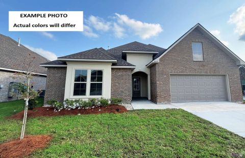 Photo of 1537 Marshall Jones Sr Ave Ave, Zachary, LA 70791 (MLS # BR2026004648)