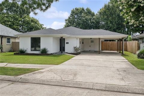 Photo of 4413 Napoli Drive Dr, Metairie, LA 70002 (MLS # NO2564574)
