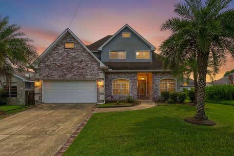 Photo of 2802 Behrman Highway HWY, New Orleans, LA 70114 (MLS # NO2566618)