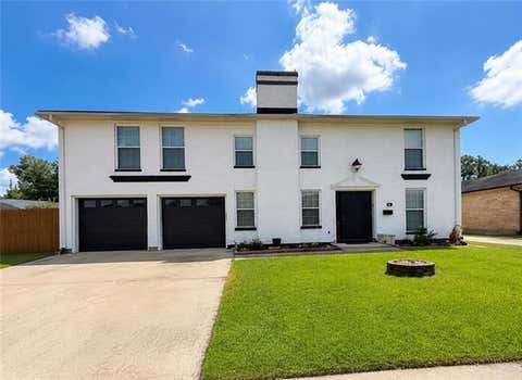 Photo of 323 Terry Parkway PKWY, Gretna, LA 70056 (MLS # NO2562008)