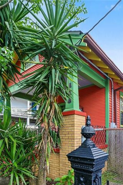 Photo of 614 Ninth Street St, New Orleans, LA 70115 (MLS # NO2560265)