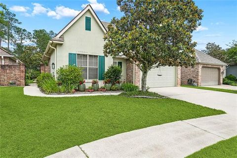 Photo of 111 Mount Carmel Court CT, Covington, LA 70435 (MLS # NO2559946)