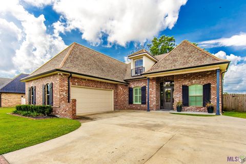 Photo of 2884 Quiet Oak Place Pl, Schriever, LA 70359 (MLS # BY2026006127)