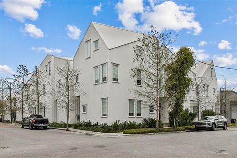 Photo of 455 Ninth Street St #B, New Orleans, LA 70115 (MLS # NO2547193)