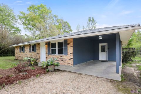 Photo of 25482 Poirrier Ln, Denham Springs, LA 70706 (MLS # BR2026004872)