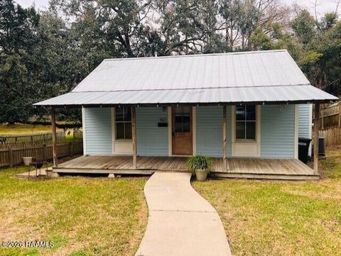 Photo of 421 E Main Street, New Iberia, LA 70560 (MLS # 2600001196)