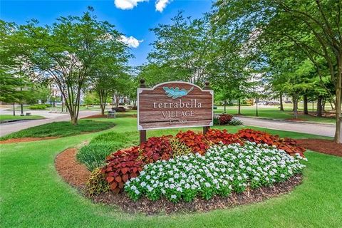 Photo of 984 Beauregard Parkway Pkwy, Covington, LA 70433 (MLS # NO2552839)