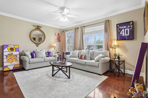 Photo of 710 E Boyd Dr Dr #710, Baton Rouge, LA 70808 (MLS # BR2026004312)