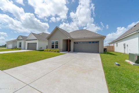 Photo of 105 Gilded Lane, Broussard, LA 70518 (MLS # 2600004320)