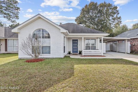 Photo of 411 Pine Valley Drive, Youngsville, LA 70592 (MLS # 2500005878)