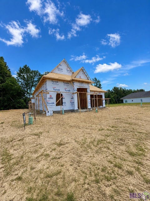 Photo of 13087 Magnolia Square Dr Dr, Central, LA 70818 (MLS # BR2026011581)