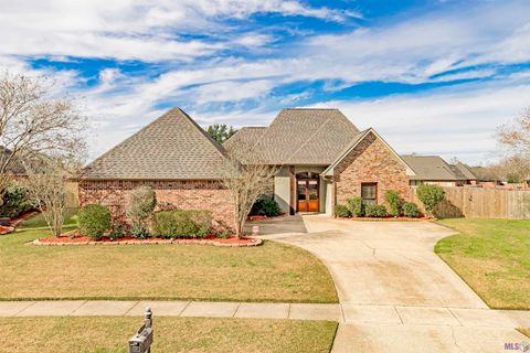 Photo of 2027 High Pointe Ave Ave, Zachary, LA 70791 (MLS # BR2026003480)