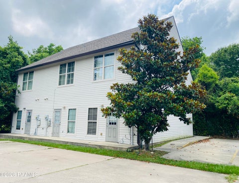 Photo of 428 General Mouton Avenue #100, Lafayette, LA 70501 (MLS # 2600008285)