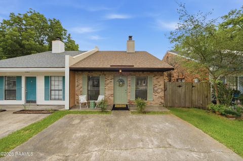 Photo of 102 Longfellow Drive #A, Lafayette, LA 70503 (MLS # 2600005376)