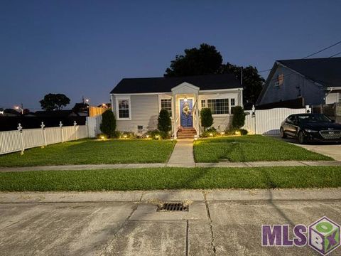 Photo of 1916 Kentucky Ave AVE, Kenner, LA 70062 (MLS # BY2026013606)