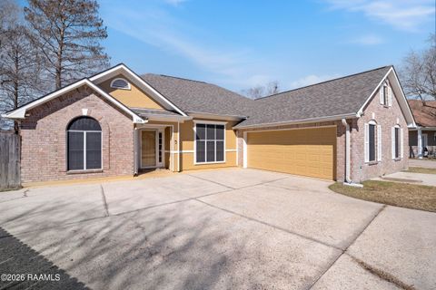 Photo of 103 Chattanooga Place, Broussard, LA 70518 (MLS # 2500001943)