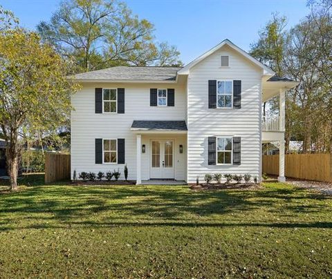 Photo of 218 N Jackson Street, Covington, LA 70433 (MLS # NO2538724)