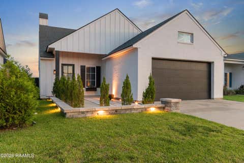 Photo of 207 Queenstown Avenue, Youngsville, LA 70592 (MLS # 2600006088)