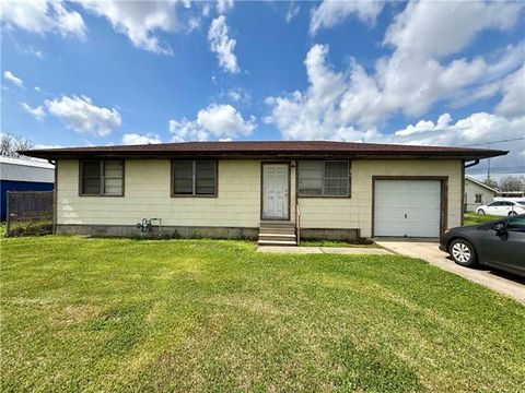 Photo of 399 Fir Street St, Laplace, LA 70068 (MLS # NO2546883)