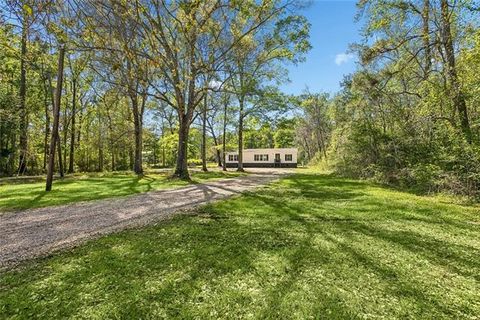 Photo of 41653 W Portier Road, Ponchatoula, LA 70454 (MLS # NO2549301)