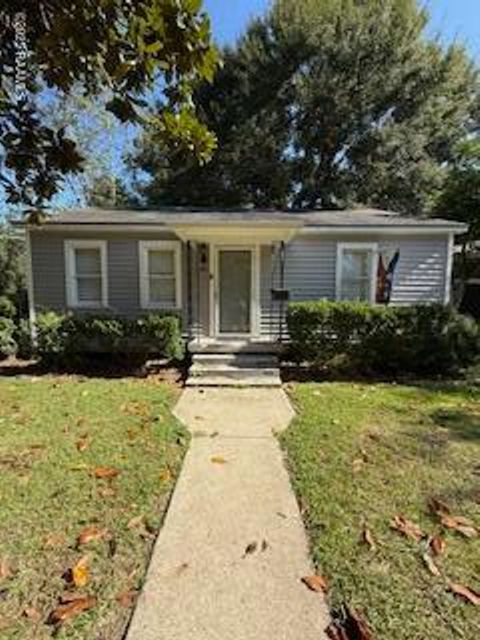 Photo of 768 Saint Louis Street, Lafayette, LA 70506 (MLS # 2500005004) Photo of 768 Saint Louis Street, Lafayette, LA 70506 (MLS # 2500005004)