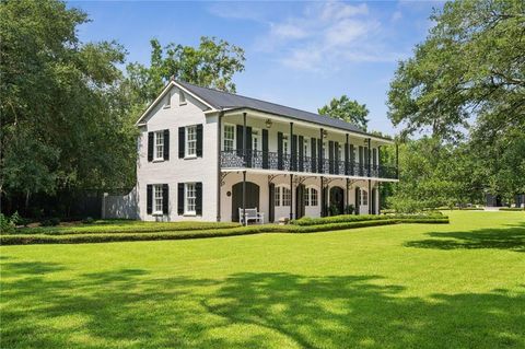 Photo of 401 Country Club Drive Dr, Covington, LA 70433 (MLS # NO2520319)