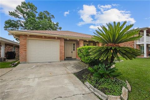 Photo of 4144 Bordeaux Drive Dr, Kenner, LA 70065 (MLS # NO2557340)
