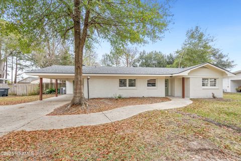 Photo of 129 Plantation Drive, New Iberia, LA 70563 (MLS # 2500006596)