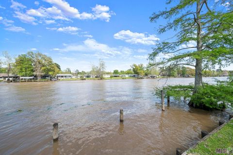 Photo of 13216 Bayou Terrace Dr Rd, St. Amant, LA 70774 (MLS # BR2026004769)