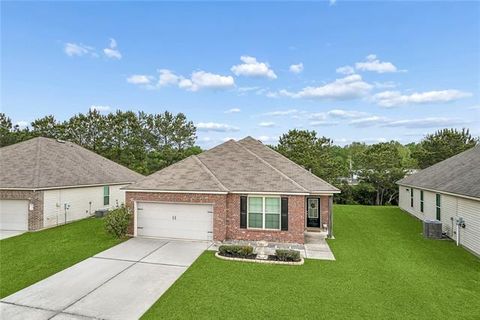 Photo of 47543 Hutton Cove, Robert, LA 70455 (MLS # NO2550097)