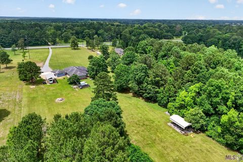 Photo of 7735 Highway 10, Ethel, LA 70730 (MLS # BR2026009341)