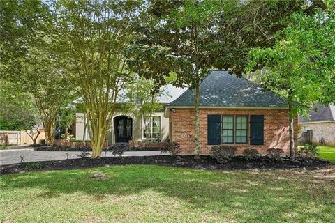 Photo of 1048 Whitetail Drive Dr, Mandeville, LA 70448 (MLS # NO2551580)